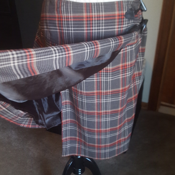 Cato Vintage Plaid Toggle Skirt - Picture 2 of 8